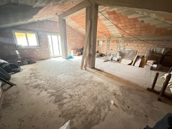 Villa Indipendente Su 4 Livelli + Giardino + Posti Auto + Corte Catona 
