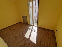 Appartamento Ristrutturato 68 Mq + Cantina 12 Mq Modena