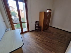 Appartamento Ristrutturato Semi Arredato Via Friuli 130 Mq