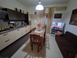 Appartamento Arangea Pressi Sbronzi 110 Mq