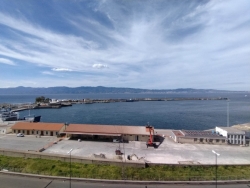 Appartamento Prestigioso Semi Arredato (Solo Cucina) Panoramico Pressi Ponte Libertà 180 Mq