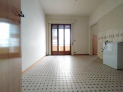 Ampio Appartamento Via Aschenez 245 Mq