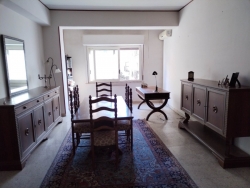 Ampio Appartamento + Cantina + Posto Auto Sbarre