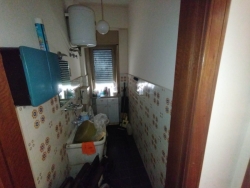 Ampio Appartamento + Cantina + Posto Auto Sbarre