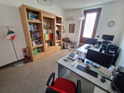 Studio Semi Indipendente Arredato Sant'Anna 90 Mq