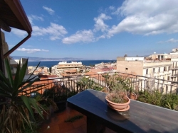 Prestigioso Duplex Con Terrazzi Panoramico Via Filippini 170 Mq
