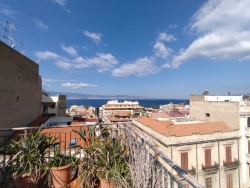 Prestigioso Duplex Con Terrazzi Panoramico Via Filippini 170 Mq