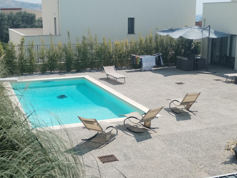 Prestigiosa Villa Nuova Arredata + Piscina + Garage Mortara