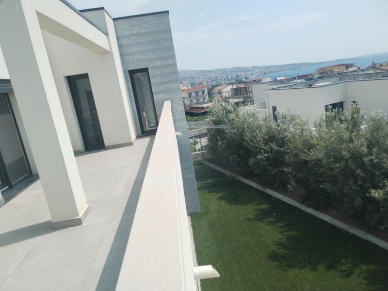 Prestigiosa Villa Nuova Arredata + Piscina + Garage Mortara