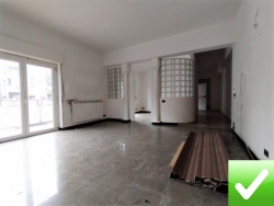 Appartamento 125 Mq + Posto Auto + Cantina Viale Calabria