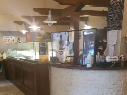  Locale Per Attività Di Ristorazione Via De Nava 60 Mq