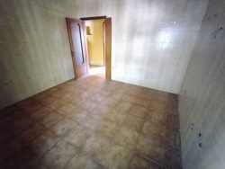 Ampio Appartamento Da Ristrutturare Via Spagnolo 160 Mq