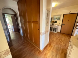  Appartamento Ampio + Due Posti Auto Collina Degli Angeli 130 Mq
