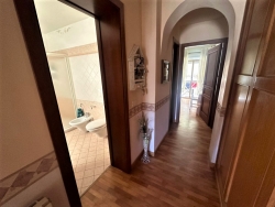  Appartamento Ampio + Due Posti Auto Collina Degli Angeli 130 Mq