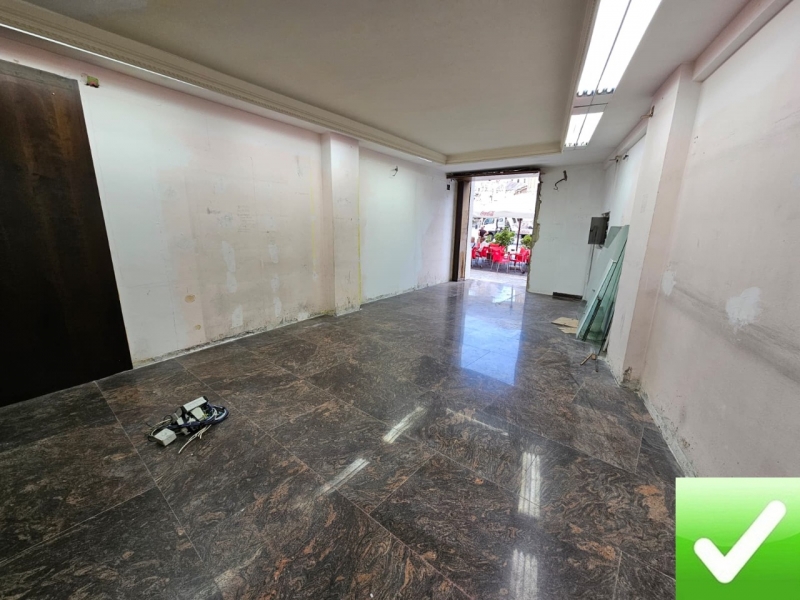 Locale C1 + Deposito Corso Garibaldi 115 Mq