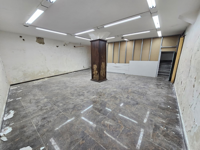 Locale C1 + Deposito Corso Garibaldi 115 Mq