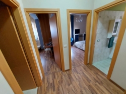 Appartamento Ristrutturato e Ben Rifinito Viale Aldo Moro 115 Mq