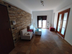 Appartamento Nuovo Parzialmente Arredato Panoramico Ortopedico 80 Mq