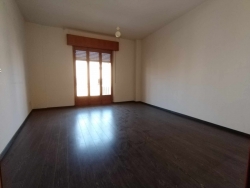 Ampio Appartamento 200 Mq + Garage 33 Mq + Posto Auto Botteghelle