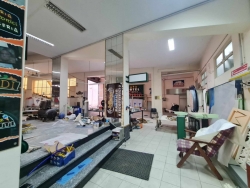 Ampio Locale Via Gebbione A Mare 1000 Mq