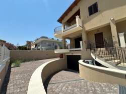 Elegante Villa Nuova Costruzione Su 3 Livelli + Esterno San Giovanni Pellaro 