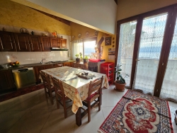 Appartamento Mansardato Nuovo Panoramico + 2 Posti Auto Condera 150 Mq