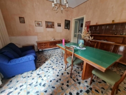 Appartamento Semi Indipendente + Cortile + Giardino Lazzaro 130 Mq