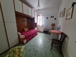Appartamento Semi Indipendente + Cortile + Giardino Lazzaro 130 Mq