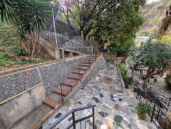  Ampia Struttura + Terreno Motta San Giovanni 10000 Mq 