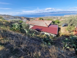 Casa Indipendente Panoramica 80 Mq + Corte 2000 Mq Paterriti