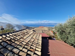 Casa Indipendente Panoramica 80 Mq + Corte 2000 Mq Paterriti