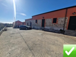 Struttura B&B Ristrutturata 200 Mq + Corte 1.200 Mq Condofuri