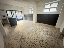 Locale Commerciale C1 Via Melacrino 50 Mq