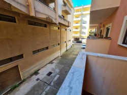 Ampio Appartamento + Posto Auto Villa San Giovanni 158 Mq
