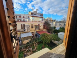 Bilocale Ristrutturato Arredato Design Via De Nava 50 Mq