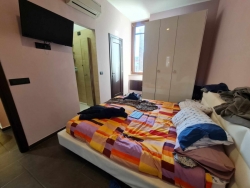 Bilocale Ristrutturato Arredato Design Via De Nava 50 Mq