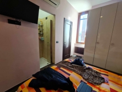 Bilocale Ristrutturato Arredato Design Via De Nava 50 Mq