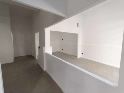 Locale Commerciale C1 Sant'Anna 60 Mq