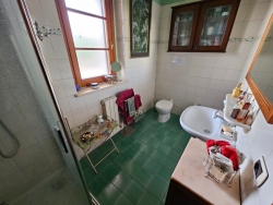 Splendida Villa Due Livelli 282 Mq + Corte + Terreni 2638 Mq Sala Mosorrofa