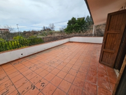 Splendida Villa Due Livelli 282 Mq + Corte + Terreni 2638 Mq Sala Mosorrofa