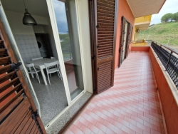 Appartamento Ristrutturato Vuoto Panoramico + Posto Auto Via Petrara 125 Mq