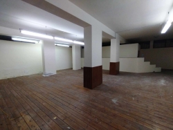 Locale C2 Ampio Viale Calabria 520 Mq