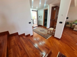 Elegante Villetta a Schiera Panoramica + Giardino + Terrazzo + Garage + Posto Auto Gallico