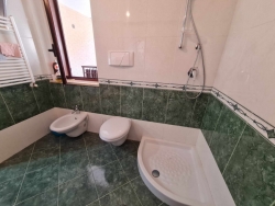 Elegante Villetta a Schiera Panoramica + Giardino + Terrazzo + Garage + Posto Auto Gallico