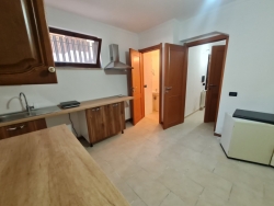 Elegante Villetta a Schiera Panoramica + Giardino + Terrazzo + Garage + Posto Auto Gallico