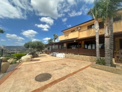 Elegante Villa Indipendente Super Panoramica Con Piscina Aretina