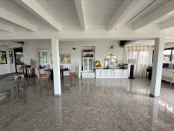 Elegante Villa Indipendente Super Panoramica Con Piscina Aretina