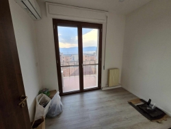 Prestigioso Appartamento Panoramico Via Torricelli Pescatori