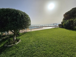 Villa Indipendente o Bifamiliare 400 Mq + Giardino di 2000 Mq con Piscina - Gallina