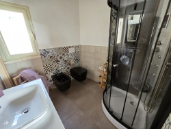 Villa Indipendente o Bifamiliare 400 Mq + Giardino di 2000 Mq con Piscina - Gallina